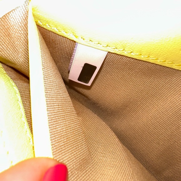 Jimmy Choo Yellow Star-Studded Leather Wallet
Authentic - Picture 4 of 10